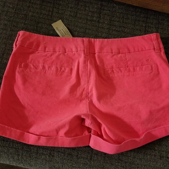 Shorts - Picture 3 of 4